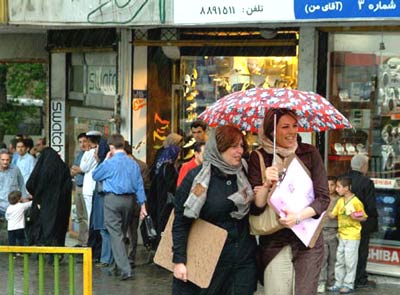 iranians_in_the_rain1