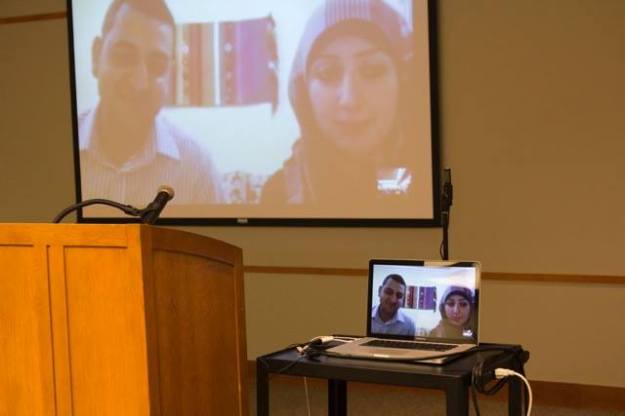 1970760_685811398124958_1228021371_n